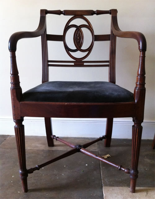 Wanted - I am looking for matching Mahogany Regency Dining chairs and carvers to those pictured