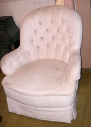 Victorian buttoned tub chair with walnut turned legs